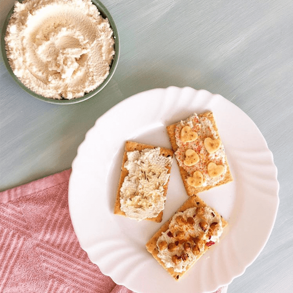 Queso crema vegano opción picante, dulce y con hierbas – tolá recetas Queso crema vegano opción picante, dulce y con hierbas - tolá recetas